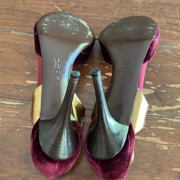 Cole Haan burgundy velvet sandals (sz 9 1/2) - Picture 7 of 15